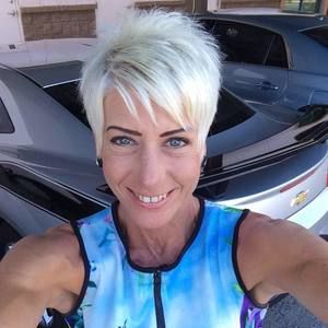 Meet your Posher, Renee